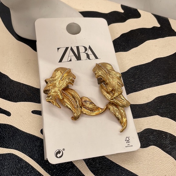 Gold Zara Dangling Textured Leafs & Rhinestones. Statement Large, Pierced, Fall - Picture 7 of 8